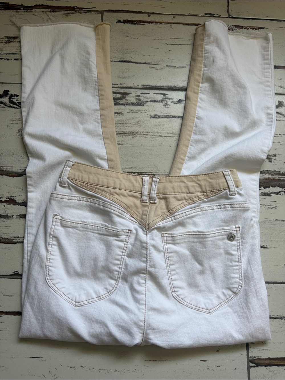 Ladies Democracy brand white & tan jeans